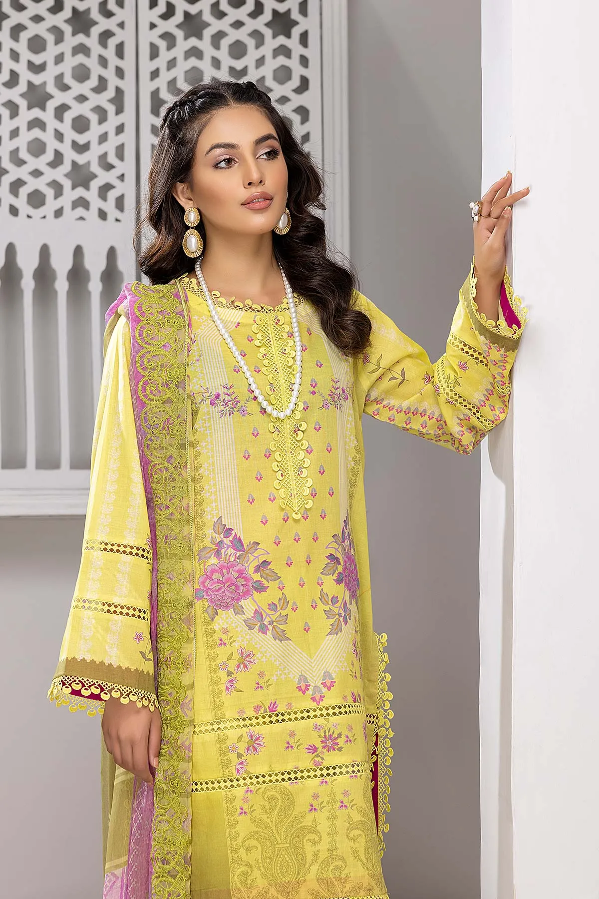 3-Pc Charizma Lawn Printed Suit with Embroidered Dupatta PEC22-60-S