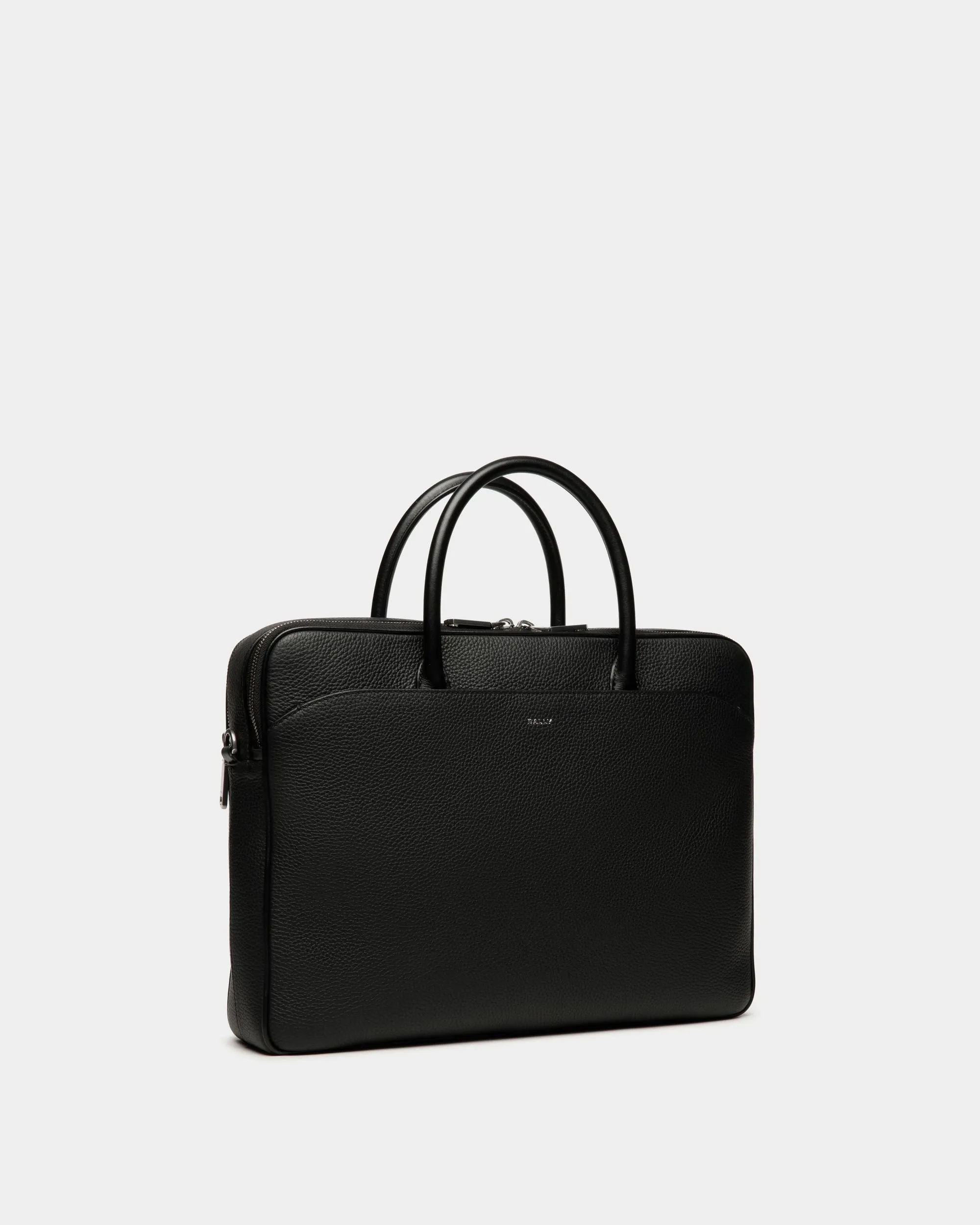 Oeden Briefcase in Black Leather 